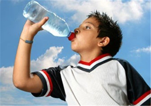 هیچ نوشیدنی جای آب را نمی گیرد