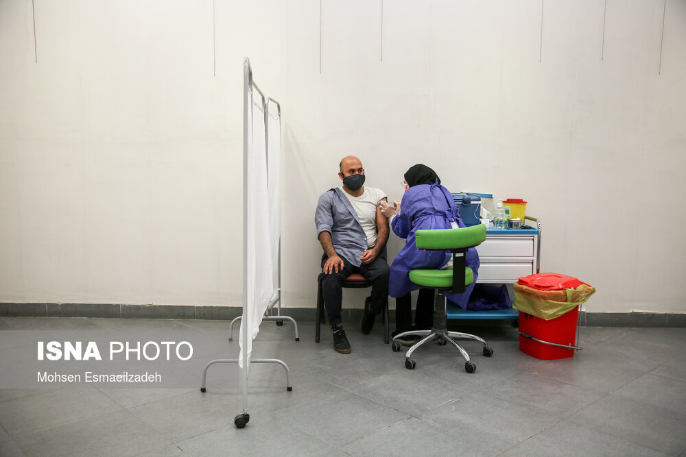 آغاز به کار مرکز واکسیناسیون جهاد دانشگاهی مشهد