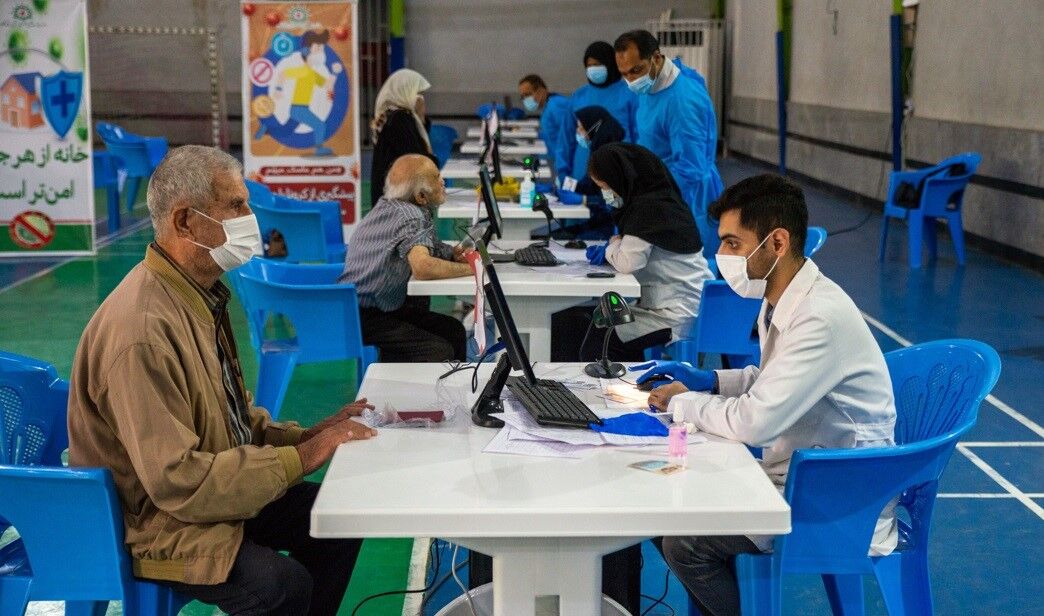 مرکز تجمیعی واکسیناسیون در ساوجبلاغ راه‌اندازی شد