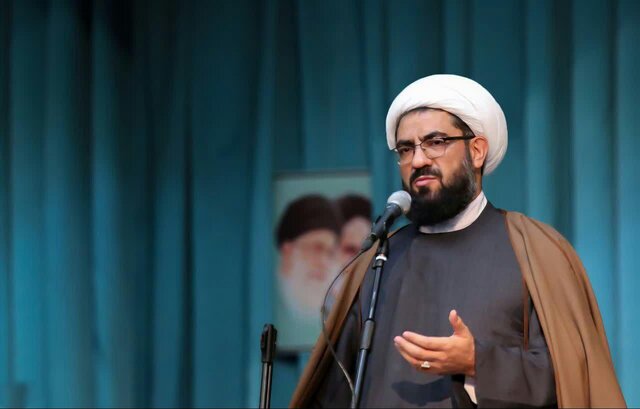 امام‌جمعه همدان: دولت تکلیف مدیران استانی را سریع مشخص کند