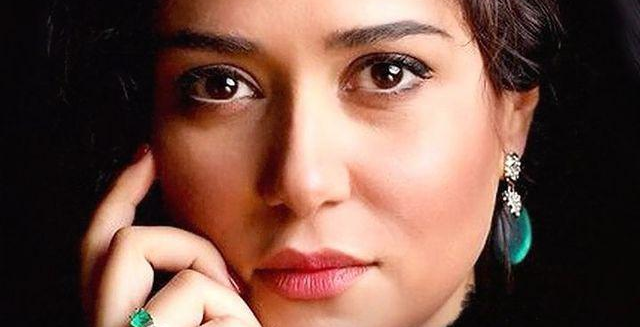 تقدیم‌ به پریناز ایزدیار برای سالروز تولدش