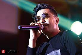 موزیک ویدئوی “وابستگی” با اجرای محسن ابراهیم زاده