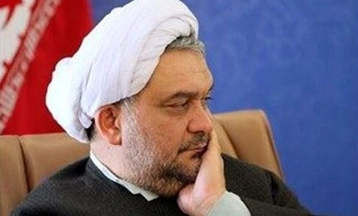 امیریفر: احمدینژاد برخلاف رئیسی اصلا اهل مشورت نبود