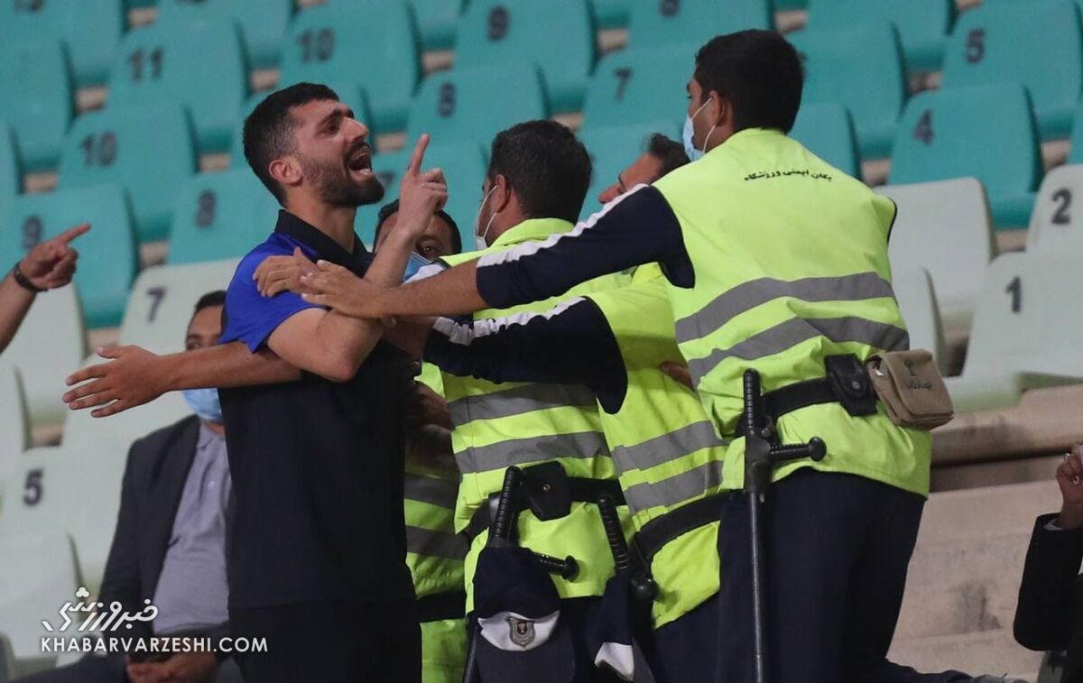 ضرر هنگفت مدافع جنجالی از ثبت قرارداد با استقلال
