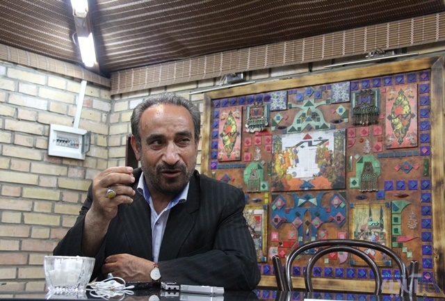 خباز: اگر وزرای احمدینژاد توانمند بودند دولت او را موفق میکردند