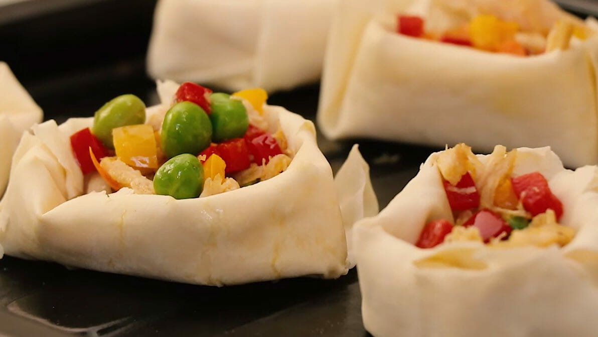 طرز تهيه لقمه پيچ پنيري ؛ يک فينگرفود متفاوت
