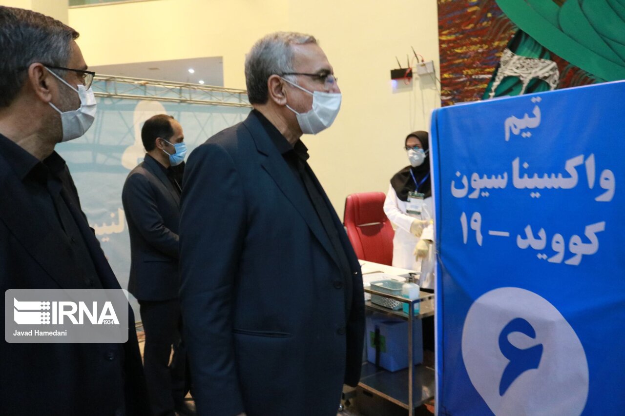 وزیر بهداشت: تزریق واکسن در هفته به بیش از ۱۰ میلیون دُز میرسد
