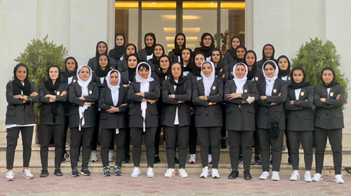 کت و شلوار خانم فوتبالیست‌های ایرانی