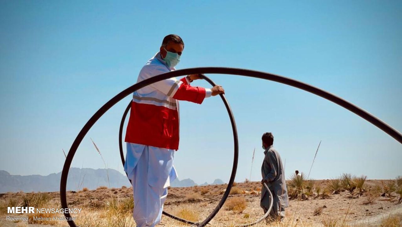 عکس/ «نذر آب ۴» در شهرستان مهرستان سیستان و بلوچستان