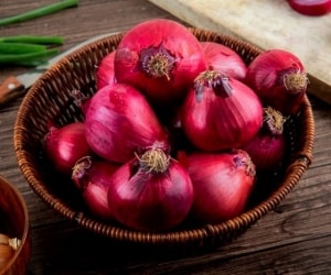 کاربردهای جالب پیاز که هر کدبانویی نمیداند