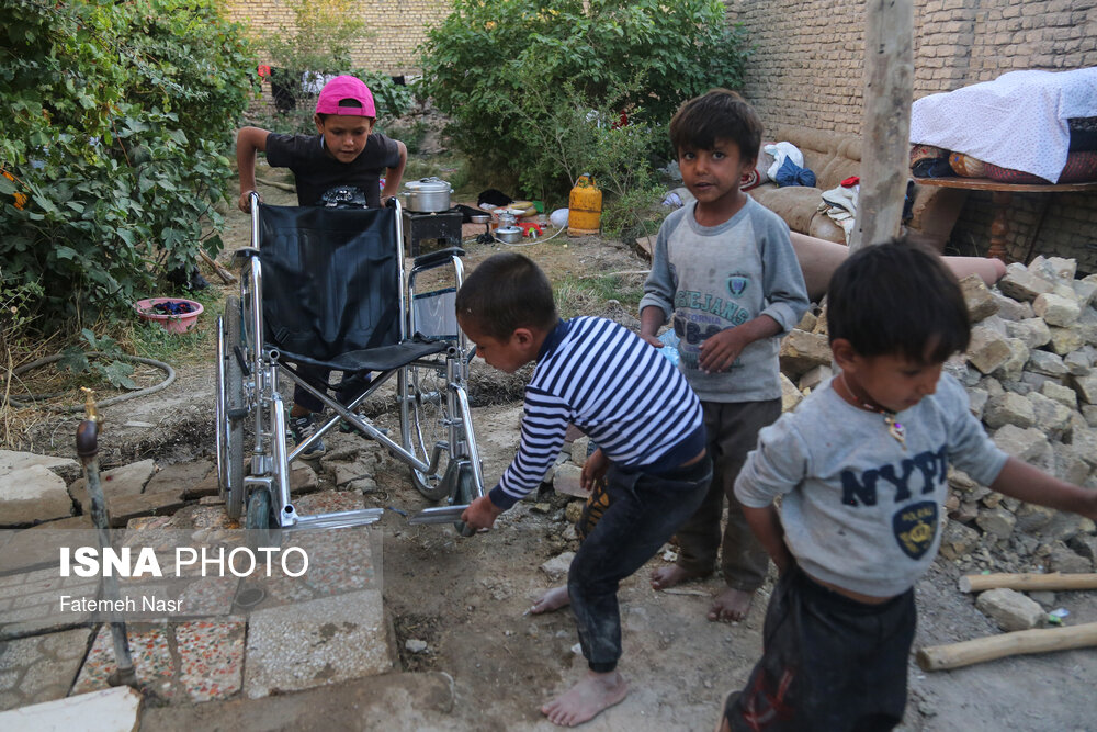 زندگی مهاجران افغان در حاشیه شهر اصفهان