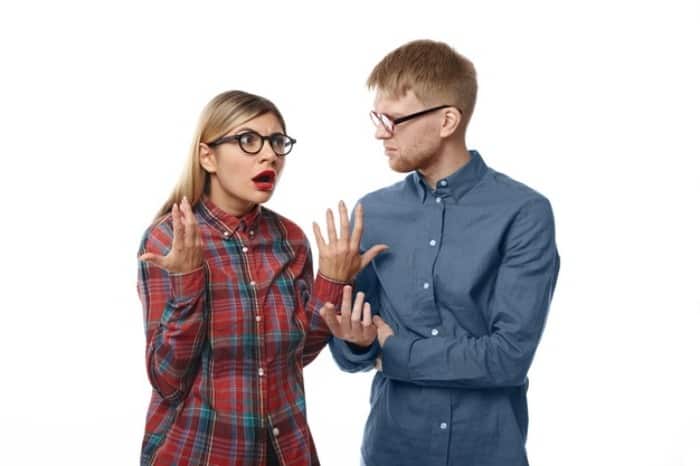 روش بحث و صحبت با افراد حق به جانب