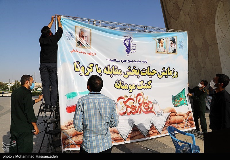 عکس/ اهداء کپسول اکسیژن در رزمایش کمک مومنانه سپاه