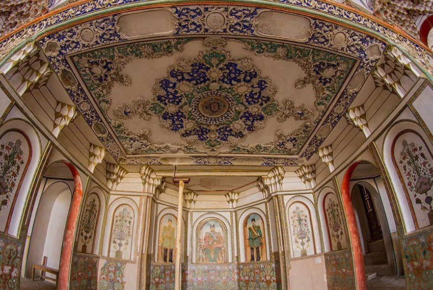 عکس/ گوشه ای از شاهکار مهندسی ایرانی در خانه بروجردی ها