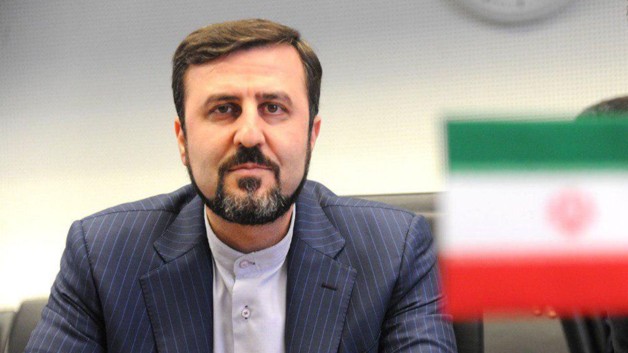 واکنش ایران به سیاست دوگانه غرب در قبال موضوعات هسته‌ای ایران و استرالیا