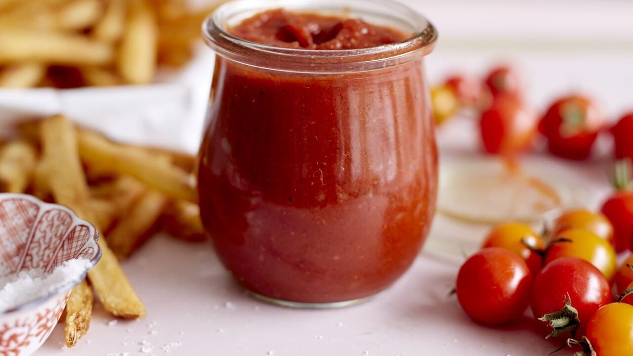 طرز تهیه سس گوجهفرنگی در خانه