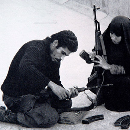 نیمه پنهان جنگ؛ ناگفتهها از بانویی که همپای مردان از خاک وطن دفاع کرد