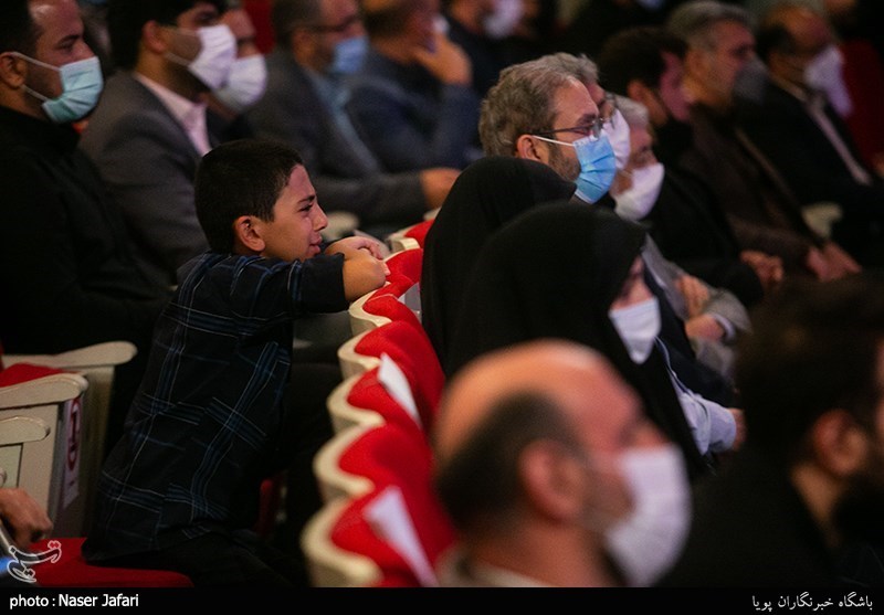 عکس/ خانواده شهید حاج قاسم سلیمانی در افتتاحیه کنگره ملی شعر سردار سربداران