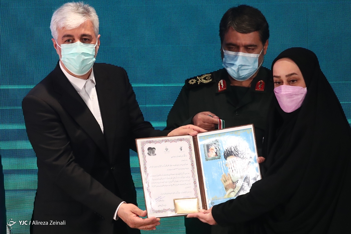 عکس/ تجلیل از جوانمردان و ورزشکاران مروج اخلاق