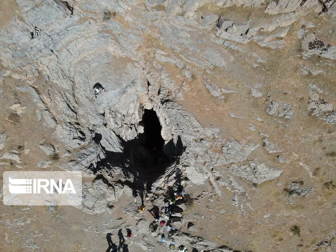 پاکسازی غار "قلایچی" بوکان از زباله