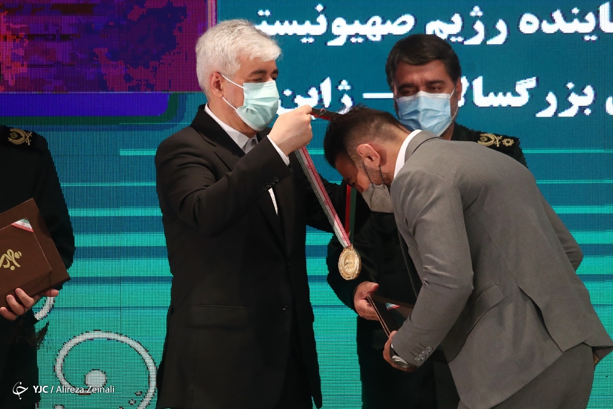 عکس/ تجلیل از جوانمردان و ورزشکاران مروج اخلاق