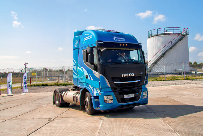کامیون Iveco استرالیس گازسوز دو هزار کیلومتر را با یک باک طی کرد