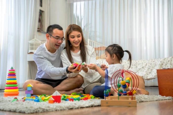  آقا، خانم! این محبت ها رو به بچه ات نکن لطفا