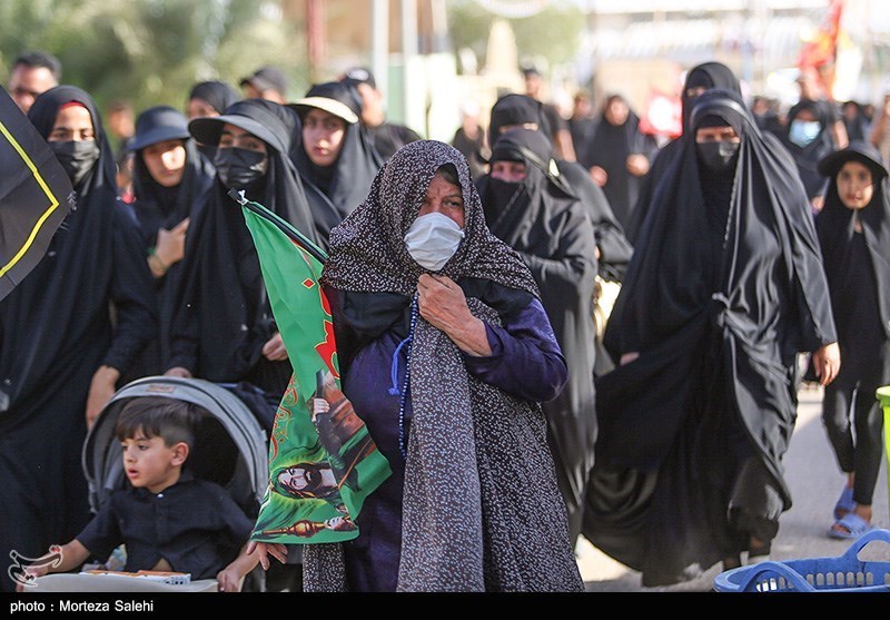 عکس/ پیاده روی زائرین اربعین حسینی در مسیر نجف به کربلا