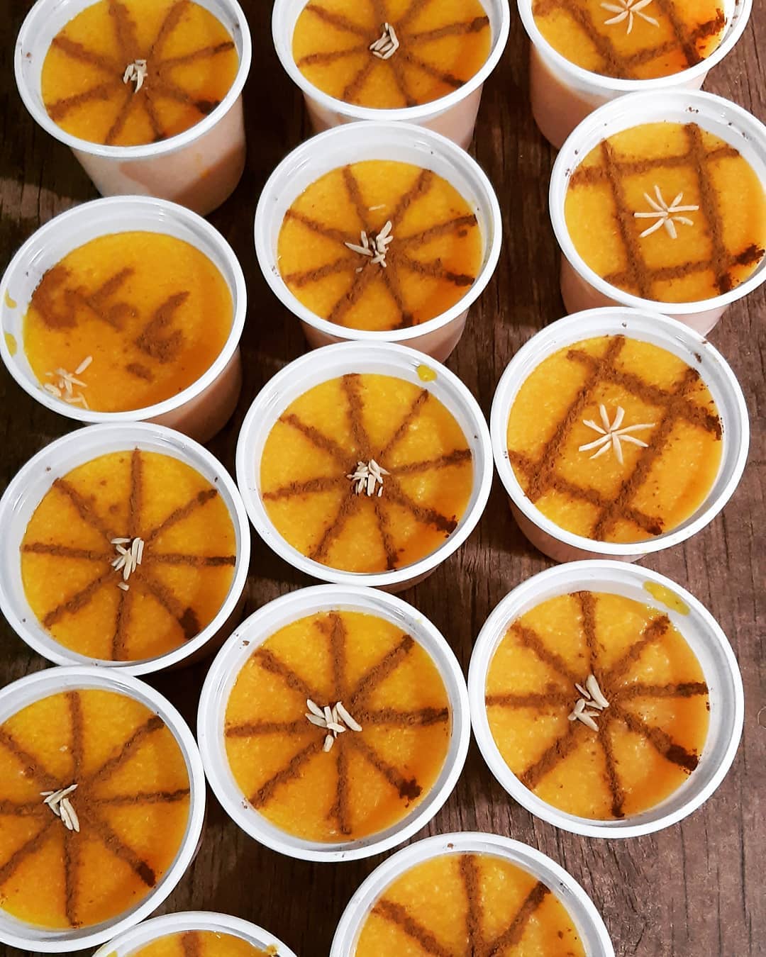 طرز تهیه «شله زرد نذری» اربعین برای 20، 50 و 200 نفر