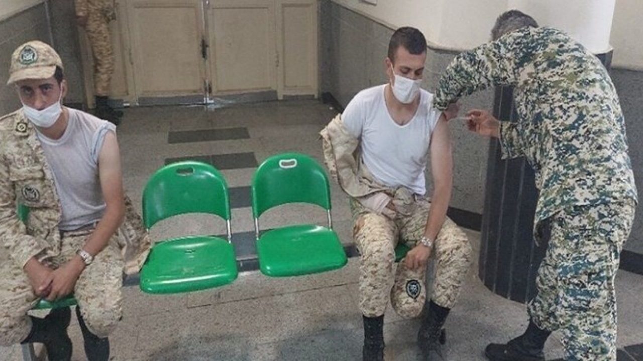 جزئیات واکسیناسیون سربازان در اصفهان