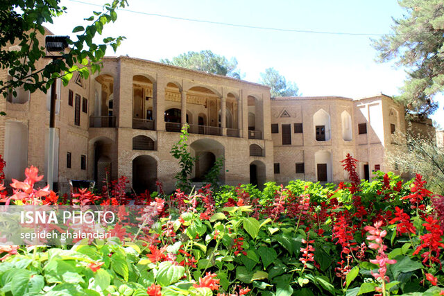 باغ و عمارت جهانی اکبریه بیرجند