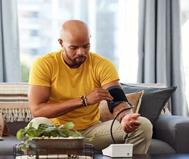 دستگاه‌های اندازه‌گیری فشارخون در خانه چقدر دقیق هستند؟