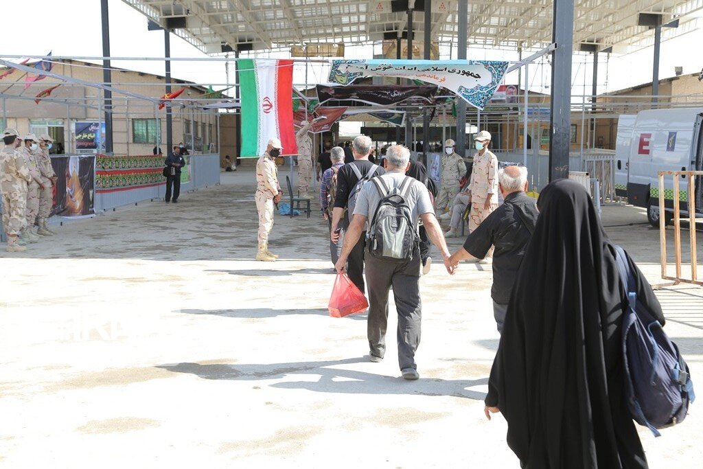 ورود ۶۸ هزار زائر از پایانه مرز مهران به کشور
