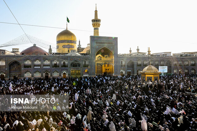 سفر ۳.۷ میلیون زائر به مشهد در دهه پایانی صفر
