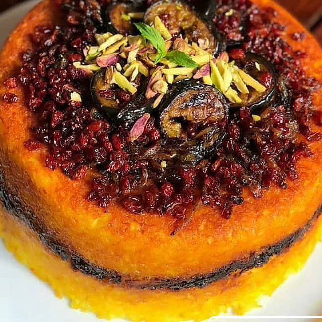 طرز تهیه ویژه «ته چین مرغ و بادمجان» محبوب