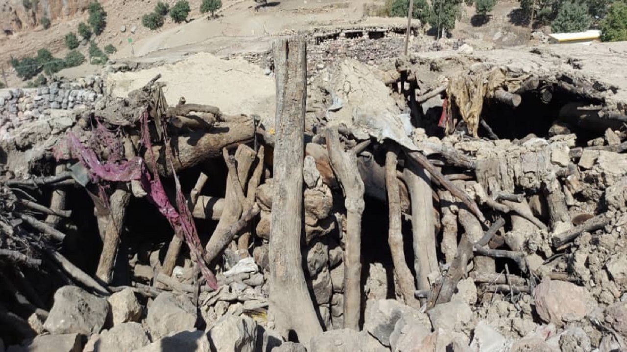 عکس/ زلزله ۷۰ روستای بخش چلو را تخریب کرد