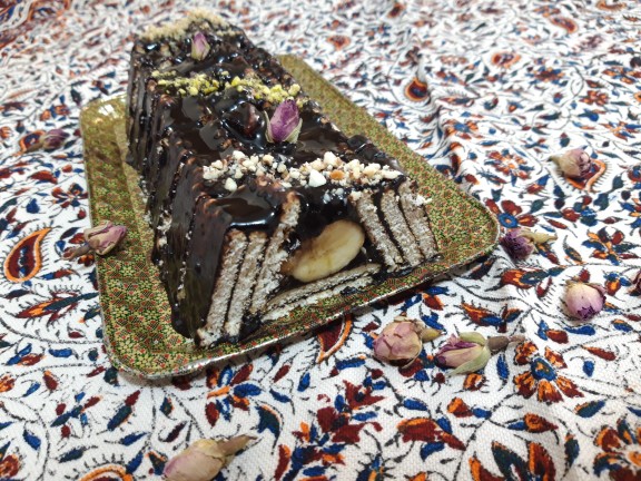 از شما/بفرمایید کیک یخچالی🍰