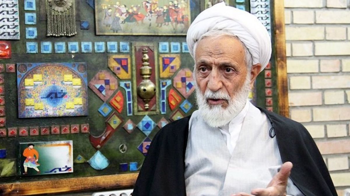 رهبر: مردم به رئیسی رای دادند و چشم به راه بهبود هستند