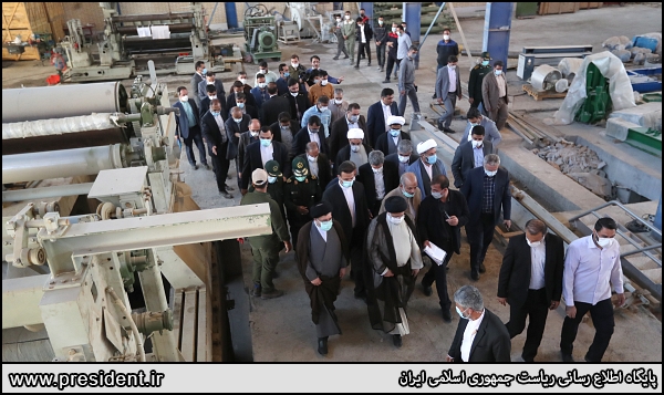 عکس/ بازدید رئیسی از کارخانه در حال ساخت