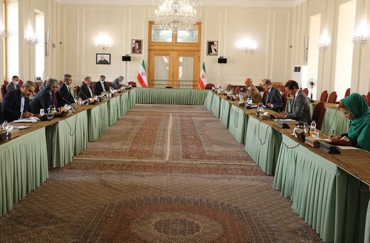 دیدار باقری کنی با انریکه مورا
