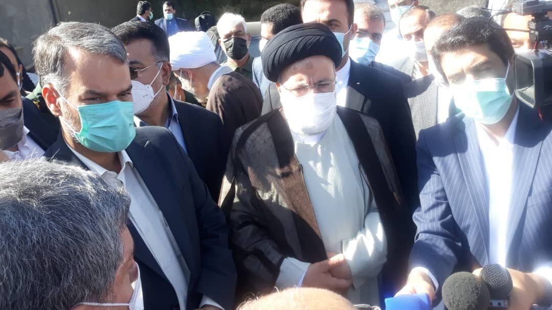 دامداران فارس مایوس نشوند؛ دولت در حال رفع مشکلات است