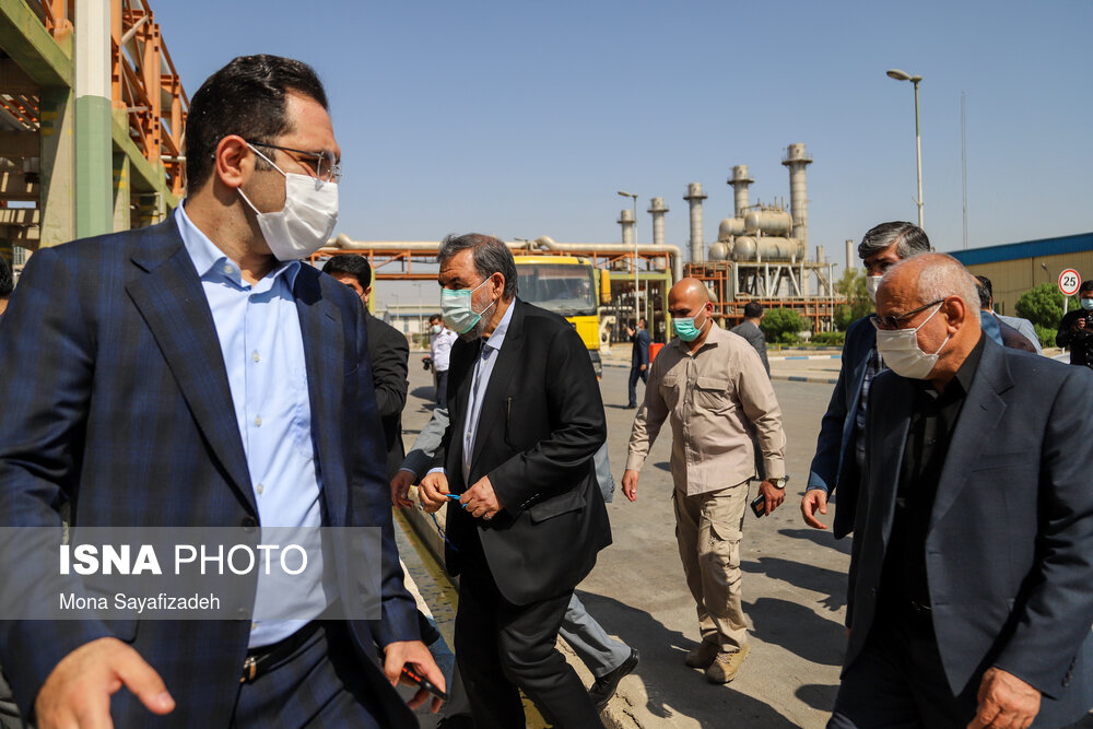 بازدید محسن رضایی از صنایع پتروشیمی در سفر به خوزستان