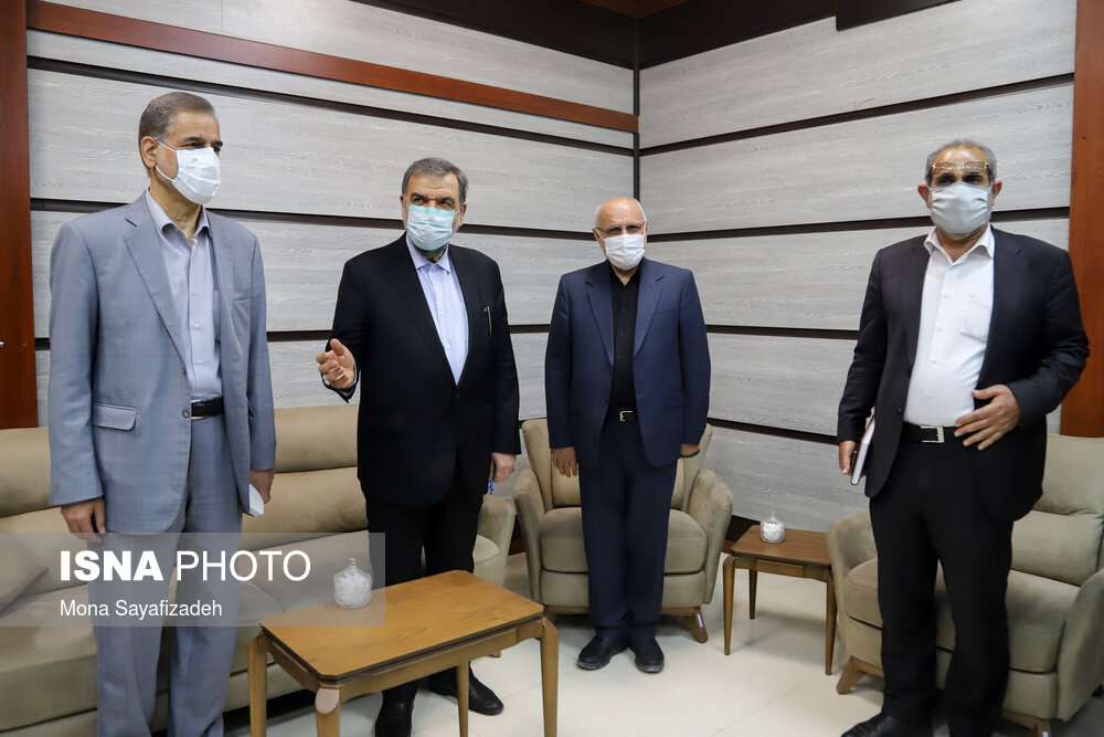 بازدید محسن رضایی از صنایع پتروشیمی در سفر به خوزستان