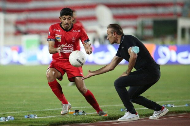 یحیی گل‌محمدی: باید فوتبالی به الهلال ضربه بزنیم