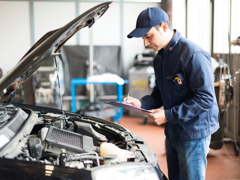 چگونه بفهمیم خودرو به سرویس دورهای نیاز دارد؟