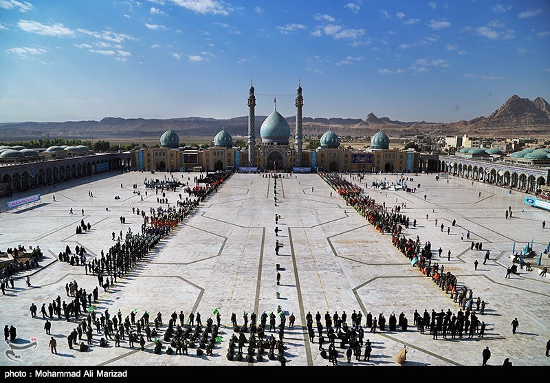 عکس/ صبحگاه مشترک عهد سربازی در مسجد جمکران