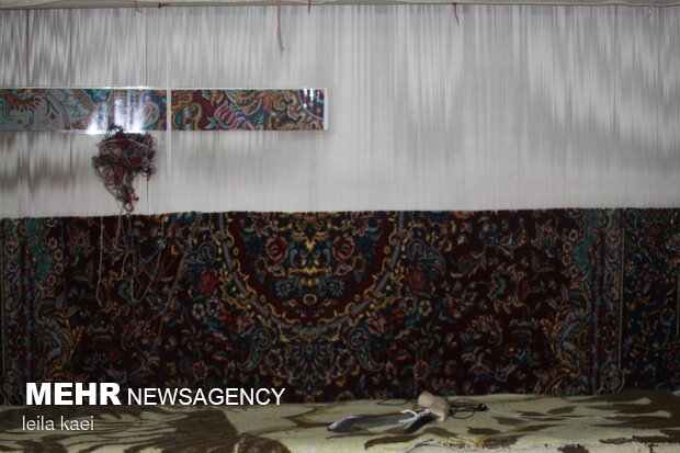 ۳۰۰۰ بافنده فرش دستبافت در استان ایلام فعال هستند