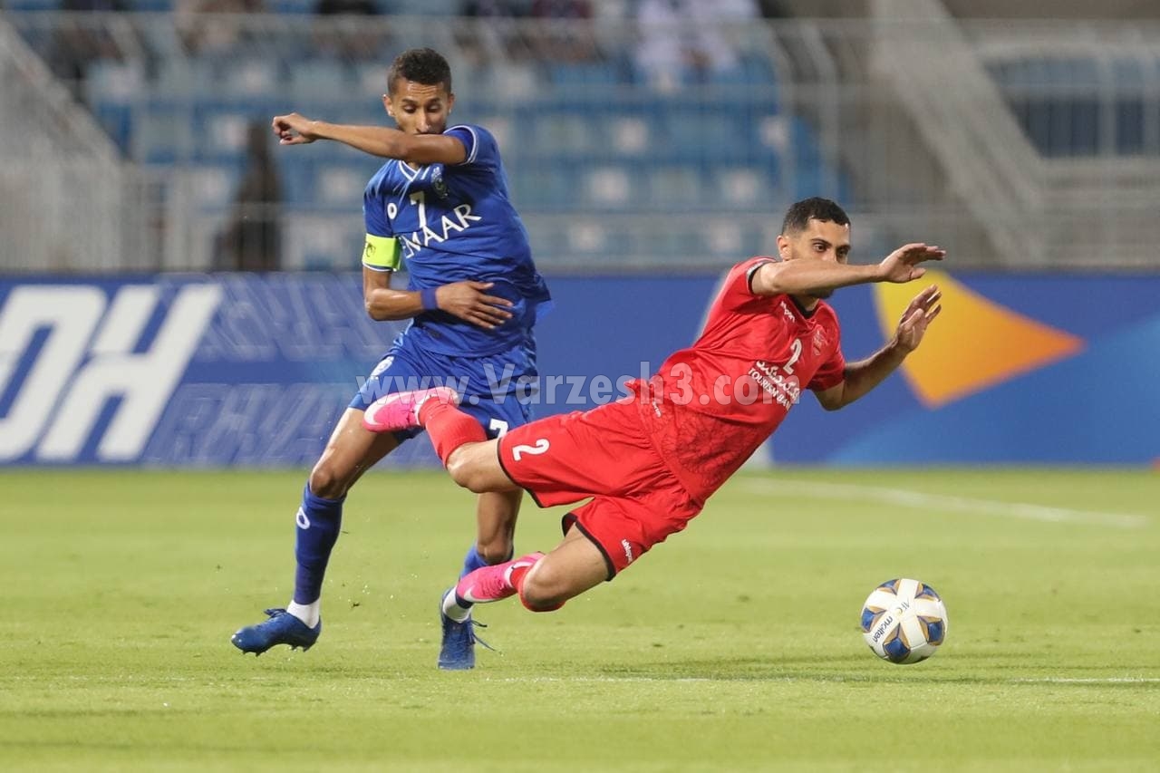 صحنه بحث‌برانگیز دیدار پرسپولیس و الهلال