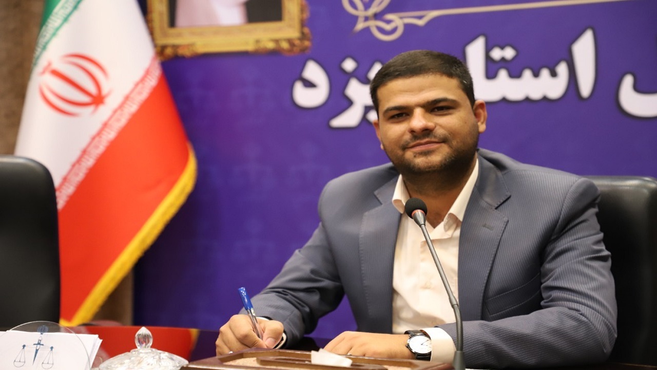 دستگیری یک کارچاق‌کن در شهرستان خاتم