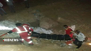 انتقال جسد مرد جوان از ارتفاعات مخمل‌کوه خرم‌آباد